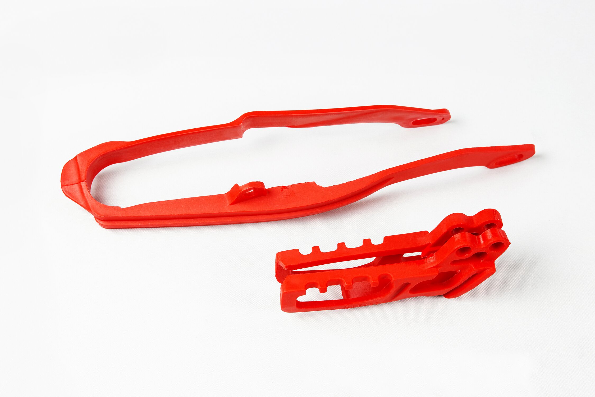 Image of Kettenführung + Schwingenschleifer Honda CR 125 / 250 2005-2006 rot